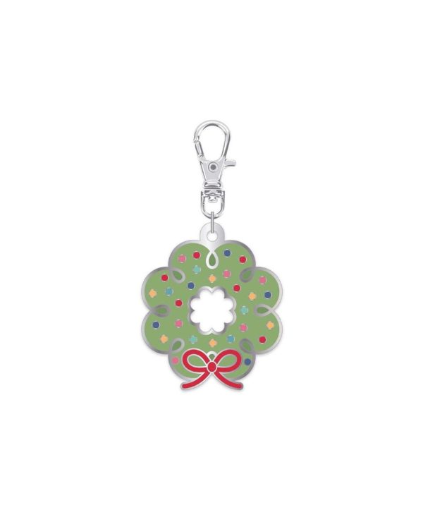 Lori Holt Enamel Wreath Charm - 25-8545